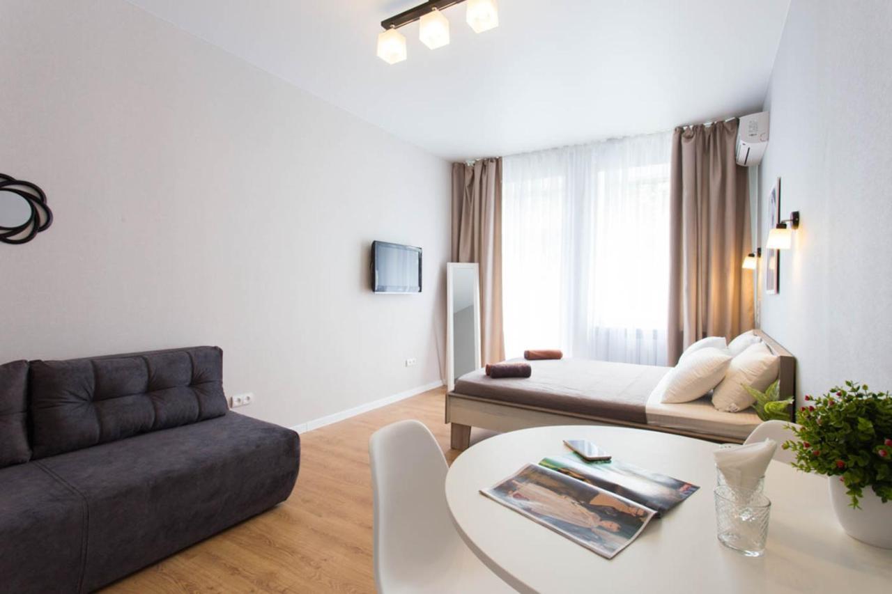 חארקיב Modern Studio Beside Metro Yaroslava Mudroho, Universytet - Chernyshevska Str 95-7 מראה חיצוני תמונה