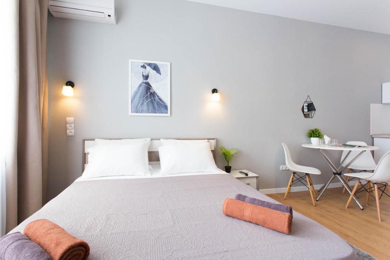 חארקיב Modern Studio Beside Metro Yaroslava Mudroho, Universytet - Chernyshevska Str 95-7 מראה חיצוני תמונה