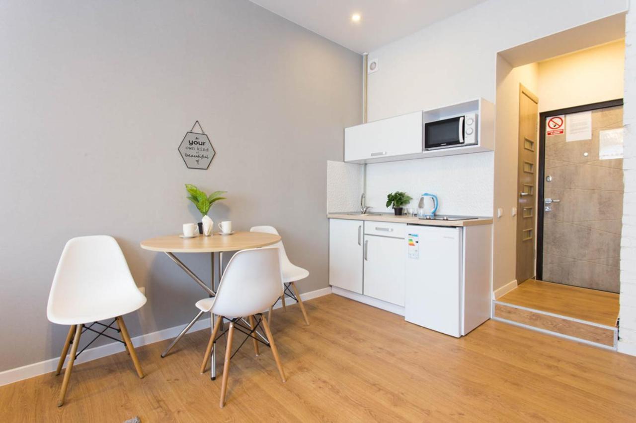 חארקיב Modern Studio Beside Metro Yaroslava Mudroho, Universytet - Chernyshevska Str 95-7 מראה חיצוני תמונה