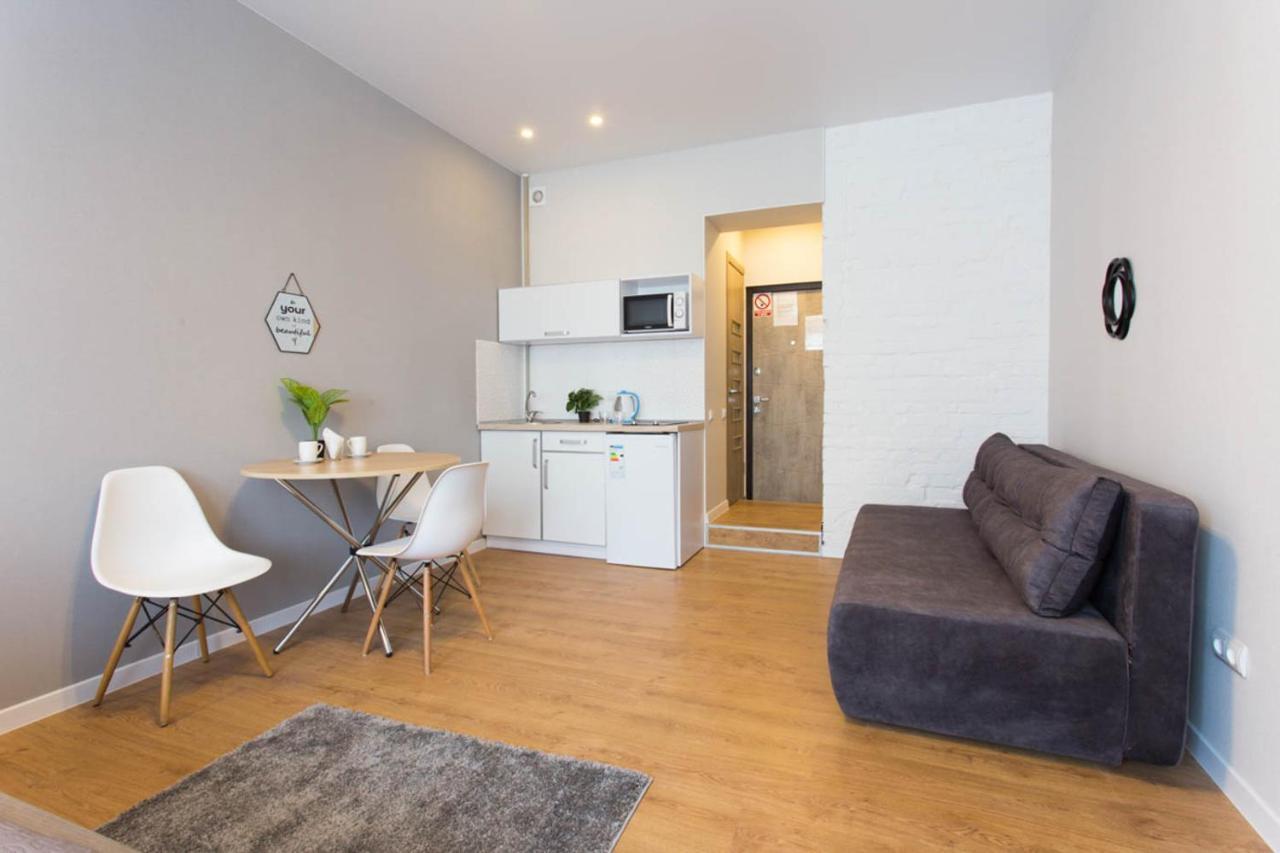 חארקיב Modern Studio Beside Metro Yaroslava Mudroho, Universytet - Chernyshevska Str 95-7 מראה חיצוני תמונה