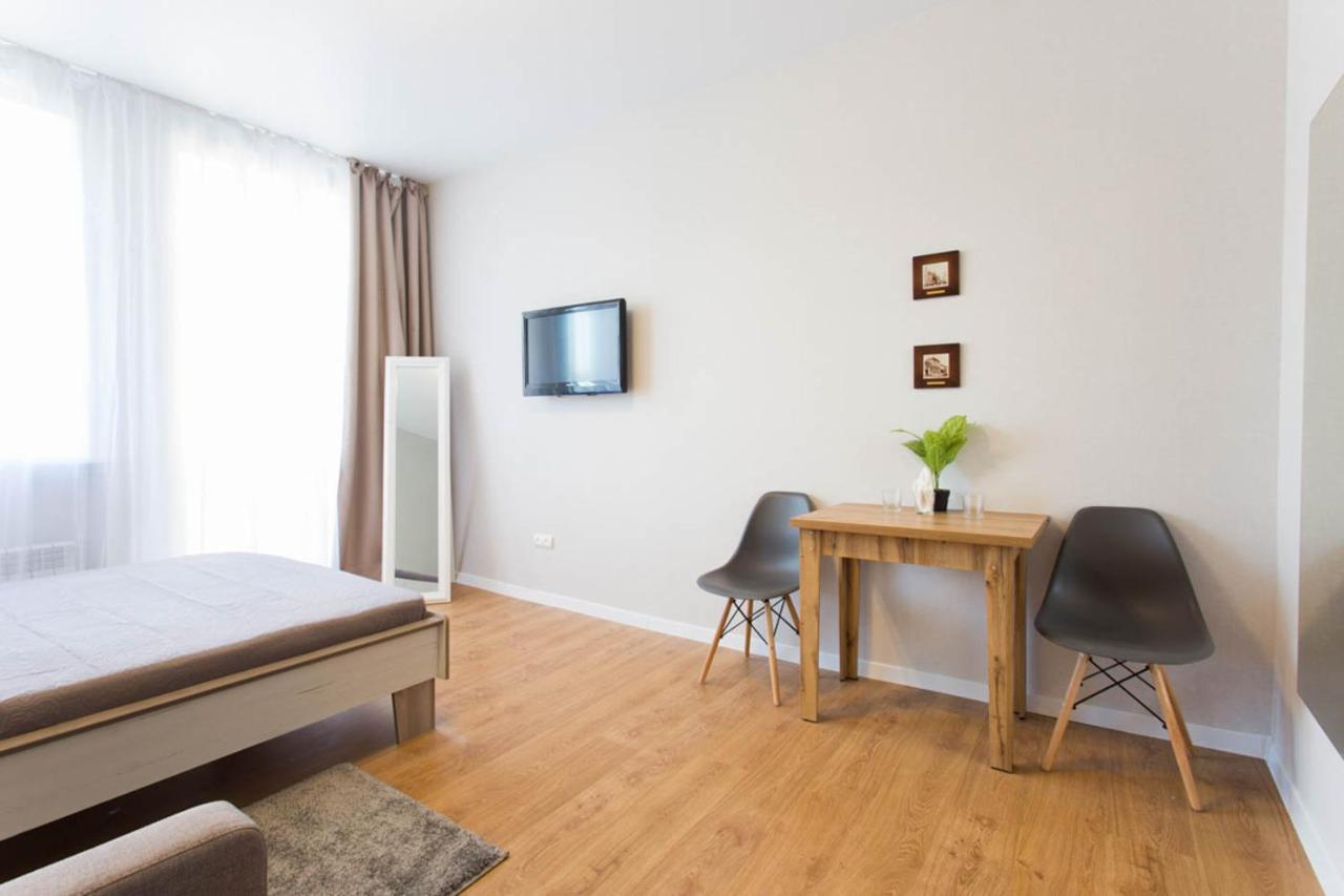 חארקיב Modern Studio Beside Metro Yaroslava Mudroho, Universytet - Chernyshevska Str 95-7 מראה חיצוני תמונה