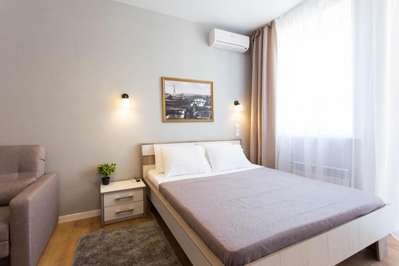 חארקיב Modern Studio Beside Metro Yaroslava Mudroho, Universytet - Chernyshevska Str 95-7 מראה חיצוני תמונה