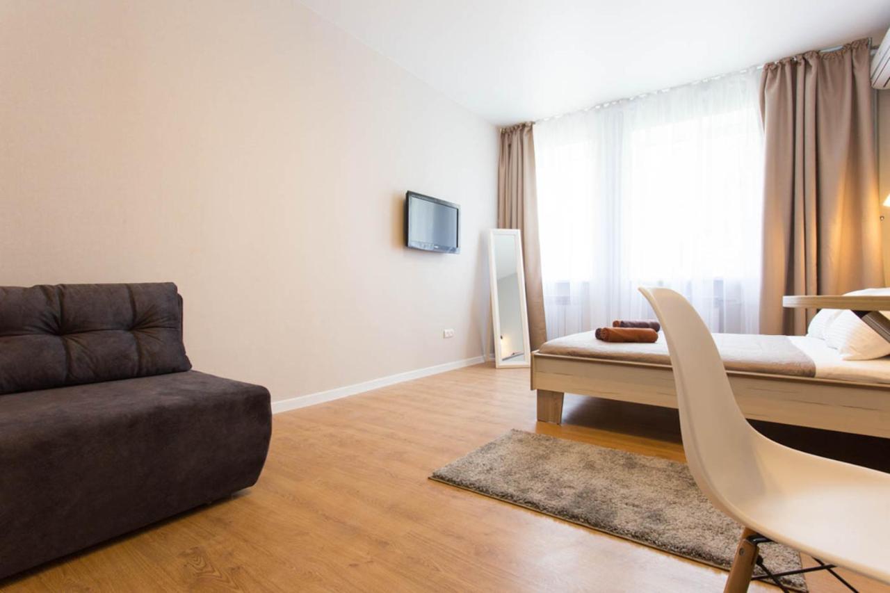 חארקיב Modern Studio Beside Metro Yaroslava Mudroho, Universytet - Chernyshevska Str 95-7 מראה חיצוני תמונה