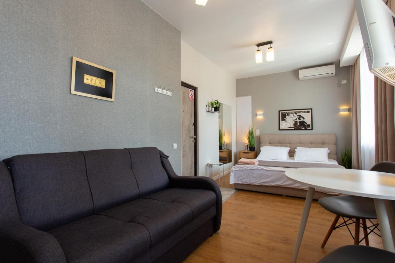 חארקיב Modern Studio Beside Metro Yaroslava Mudroho, Universytet - Chernyshevska Str 95-7 מראה חיצוני תמונה