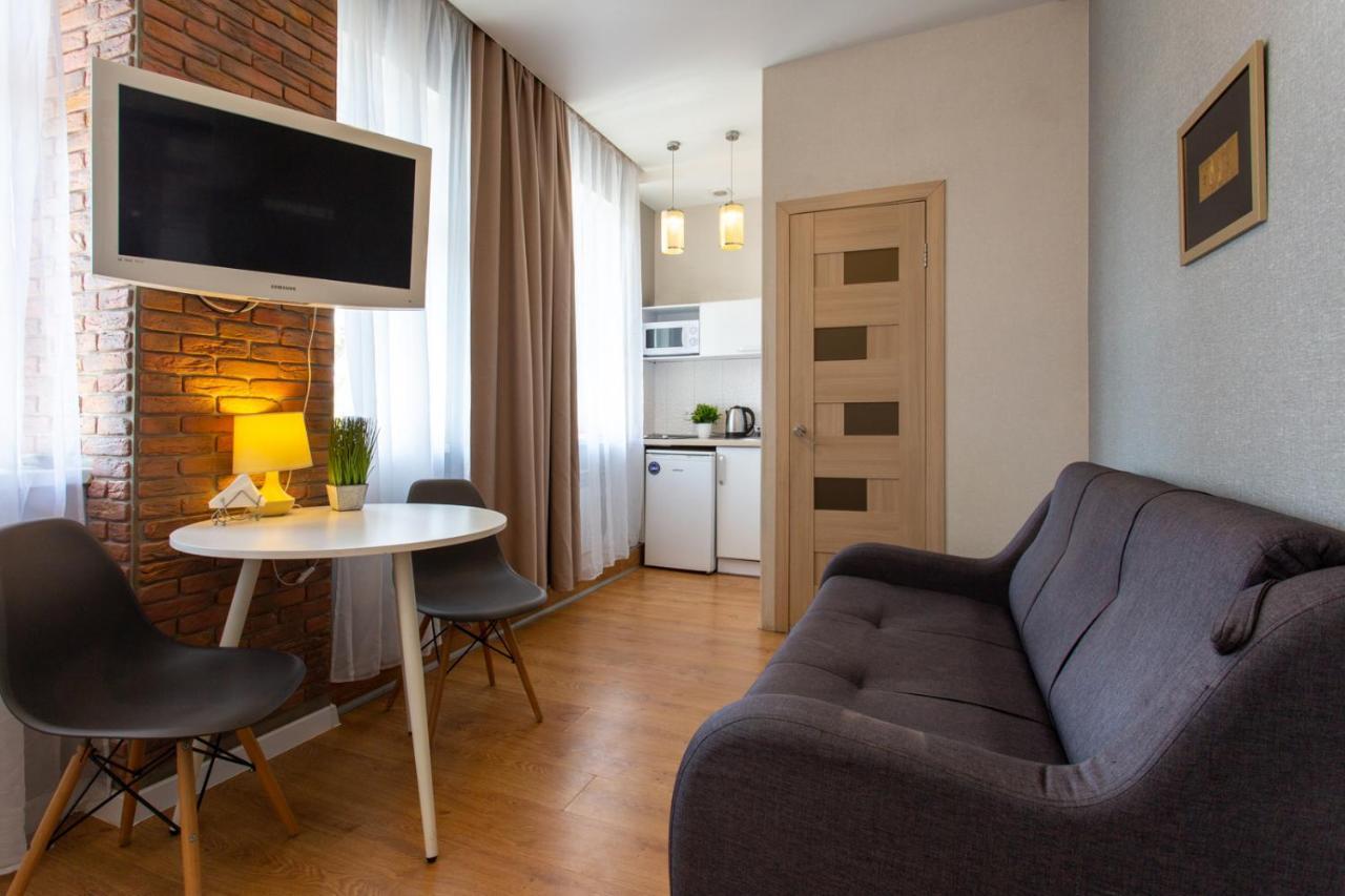 חארקיב Modern Studio Beside Metro Yaroslava Mudroho, Universytet - Chernyshevska Str 95-7 מראה חיצוני תמונה