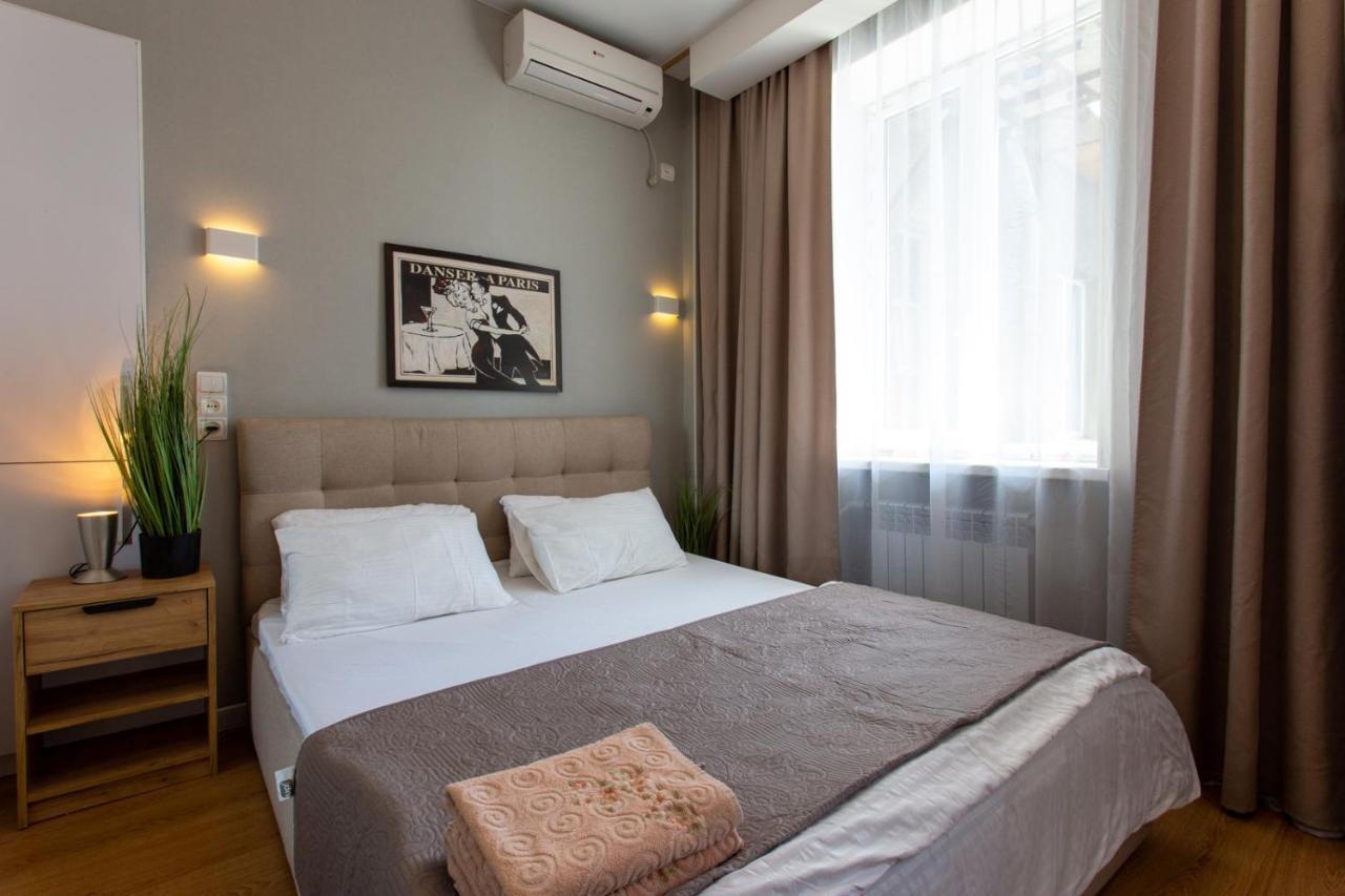 חארקיב Modern Studio Beside Metro Yaroslava Mudroho, Universytet - Chernyshevska Str 95-7 מראה חיצוני תמונה